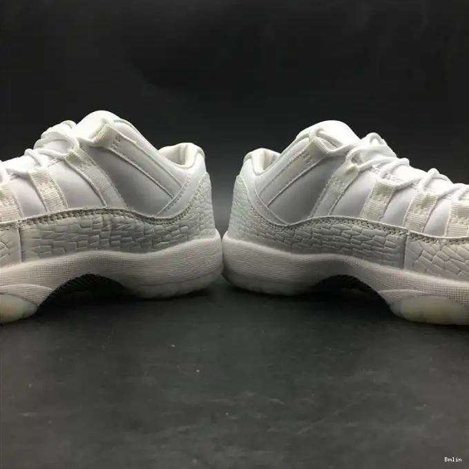 Boostmaster lin 897331-100 Air 11 Heiress Frost Low White Jordan 0611